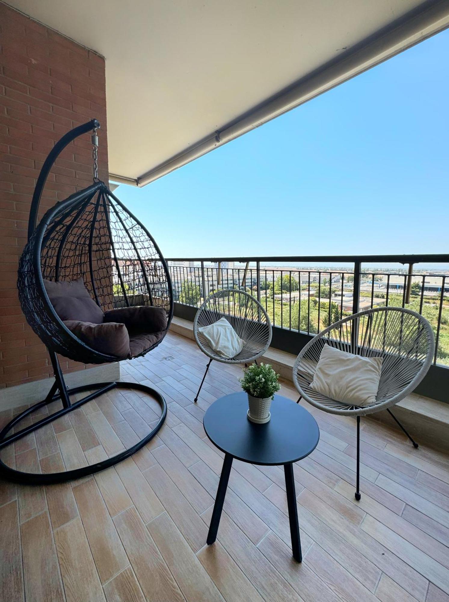 Sunset Escape Apartment - Panoramic Terrace 菲乌米奇诺 外观 照片